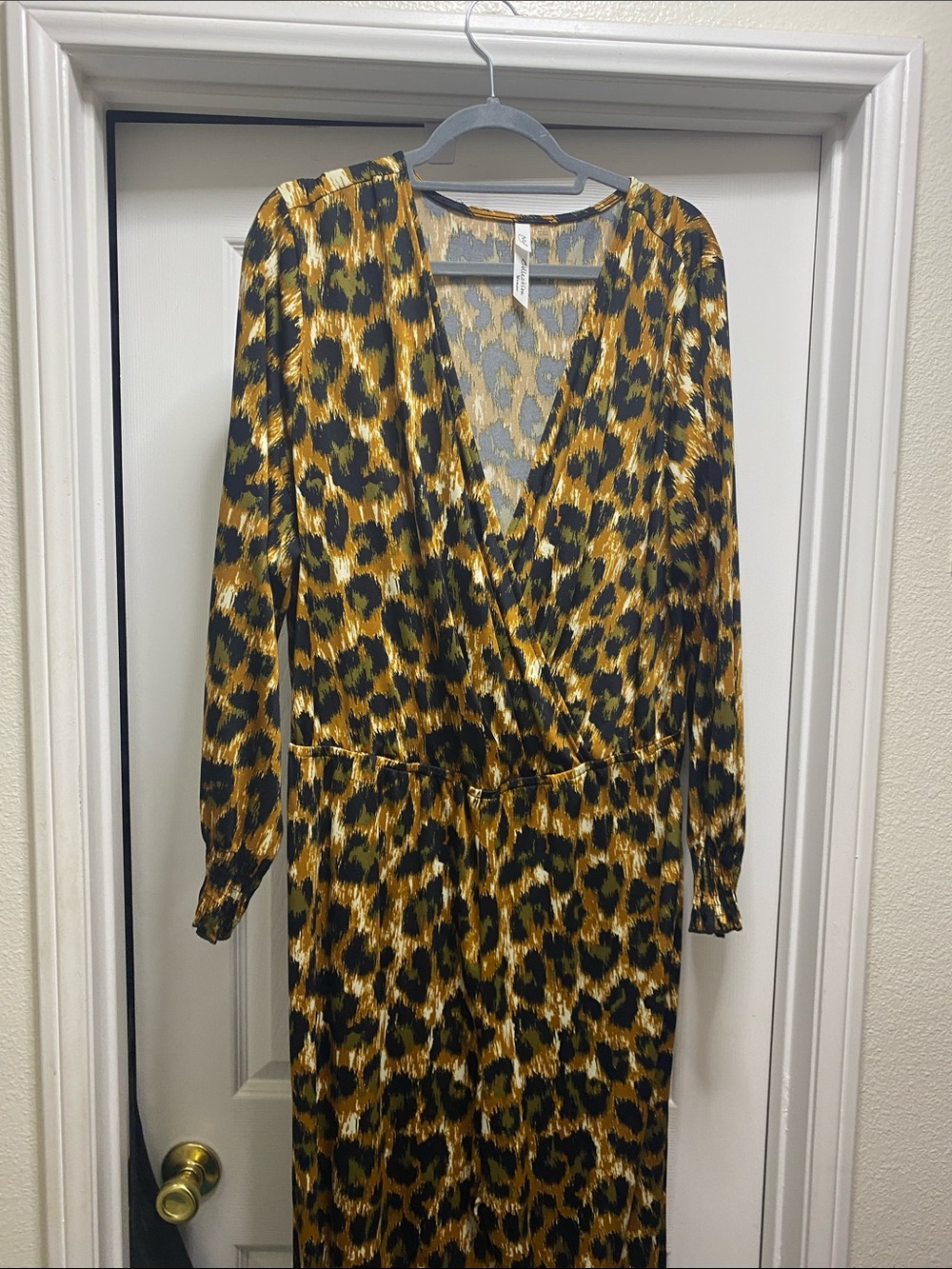 NY Collection Leopard Print Long Sleeve Dress - Gold and Black